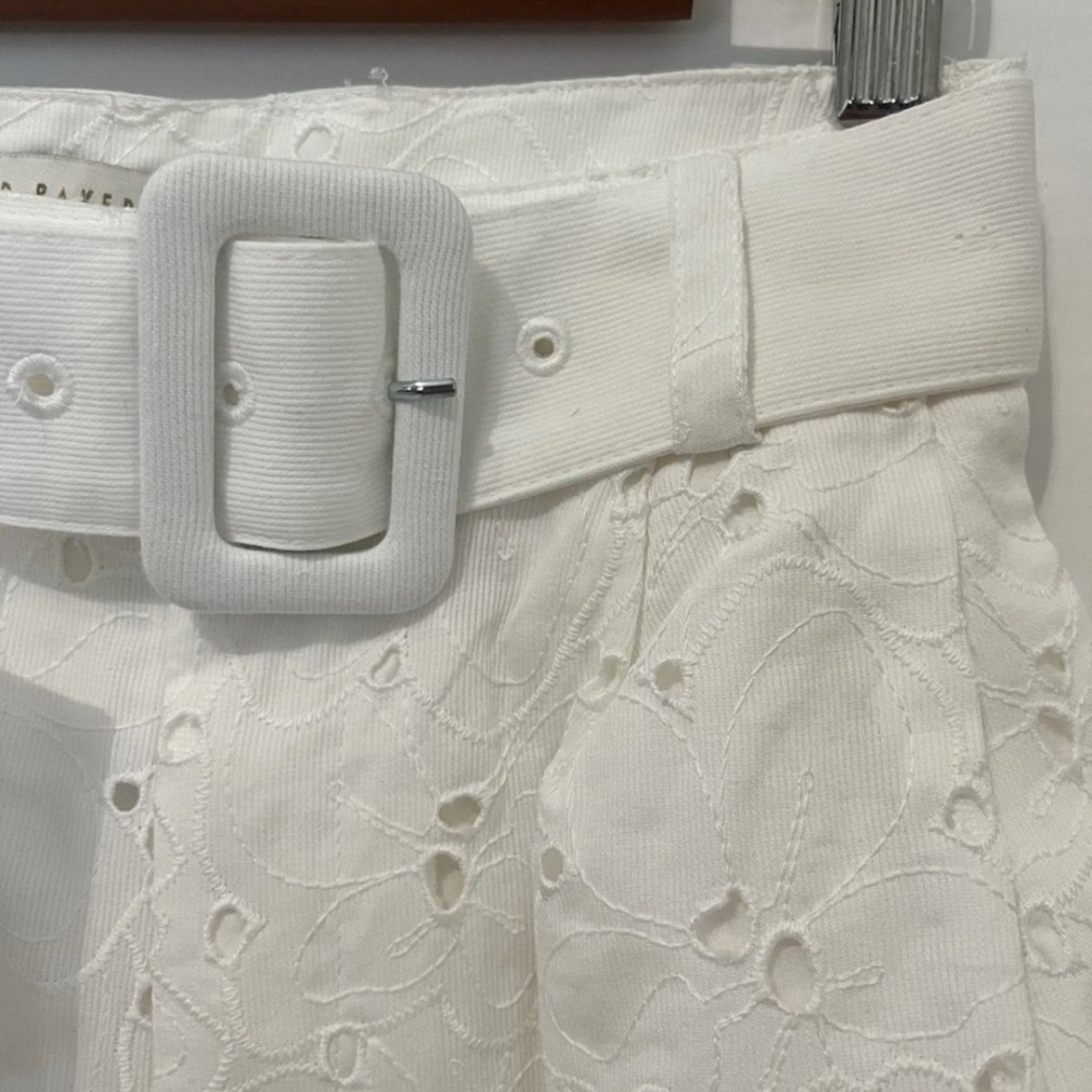 Ted Baker High Waist White Eyelet Shorts Size 0 (US Size 2) - Picture 5 of 9